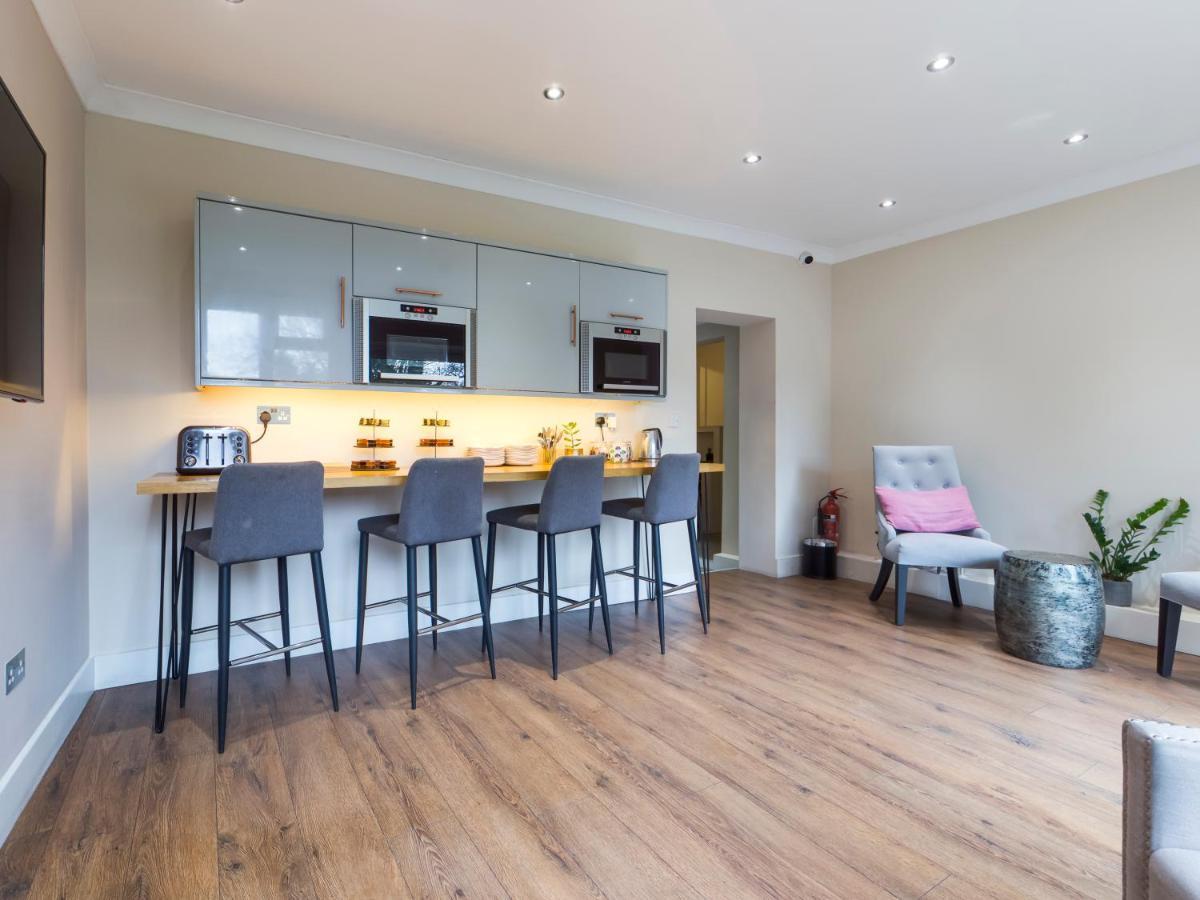 The Westerly London Exterior photo